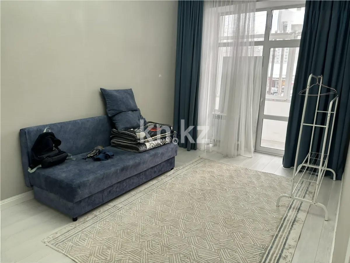 Продажа 1-комнатной квартиры, 38 м², ул. Орынбор, дом  13 в Астане