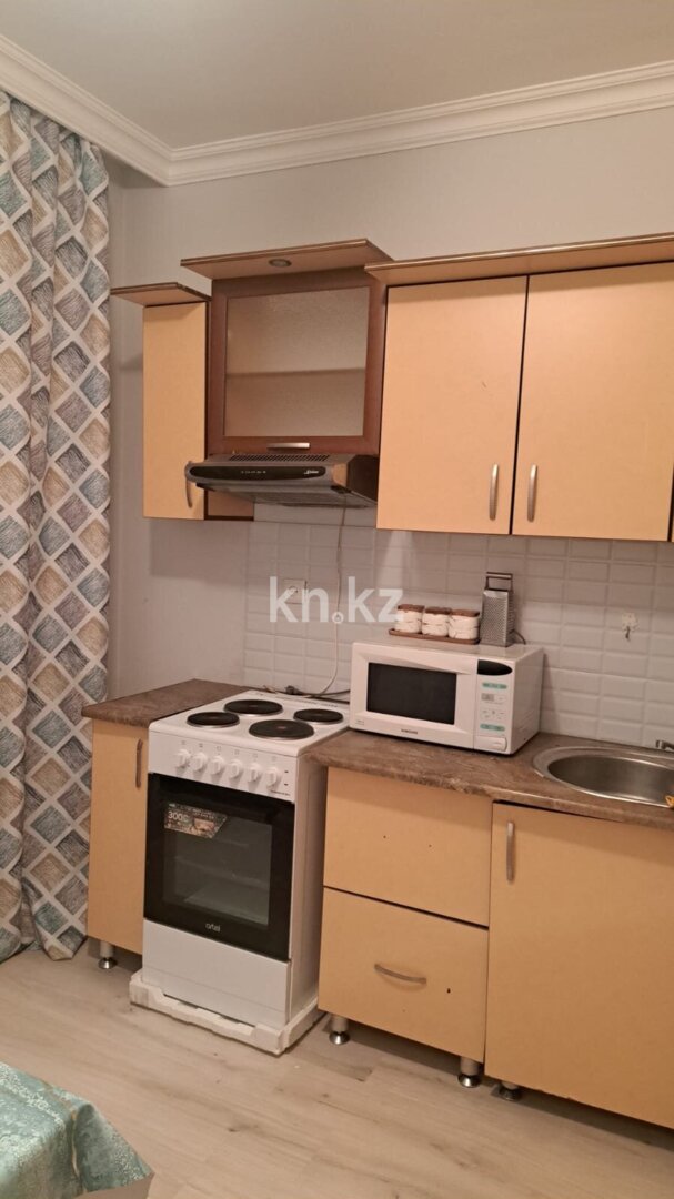 Аренда 1-комнатной квартиры, 36 м² в Астане