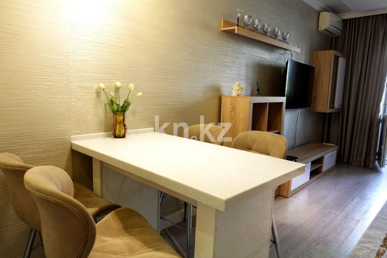 Аренда 3-комнатной квартиры посуточно, 97 м², ул. Майлина, дом  54 - ул. Бухтарминская в Алматы - фото 30