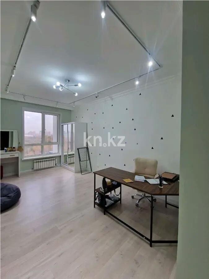 Продажа 3-комнатной квартиры, 130 м² в Астане - фото 3
