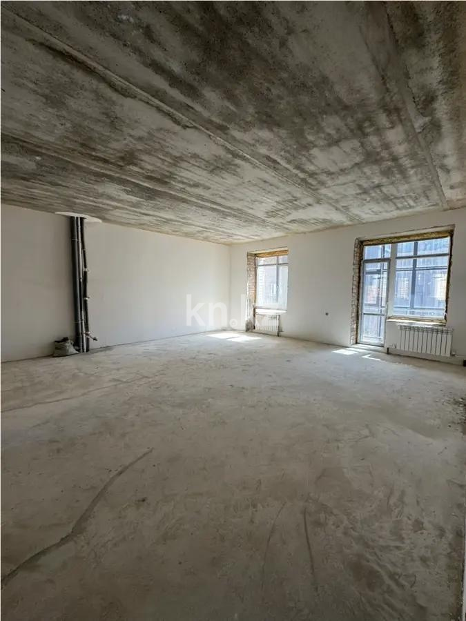 Продажа 4-комнатной квартиры, 134 м² в Караганде