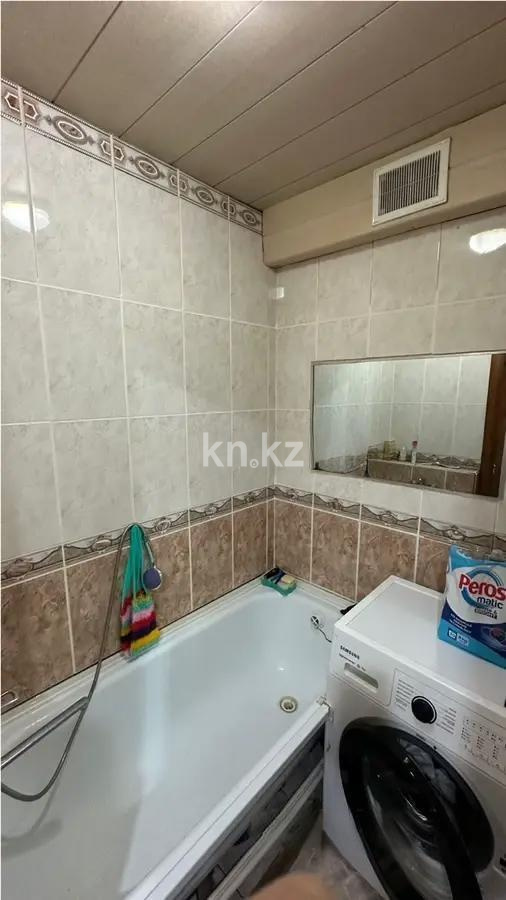 Продажа 2-комнатной квартиры, 54 м², мкр-н 15, дом  37 в Караганде - фото 4