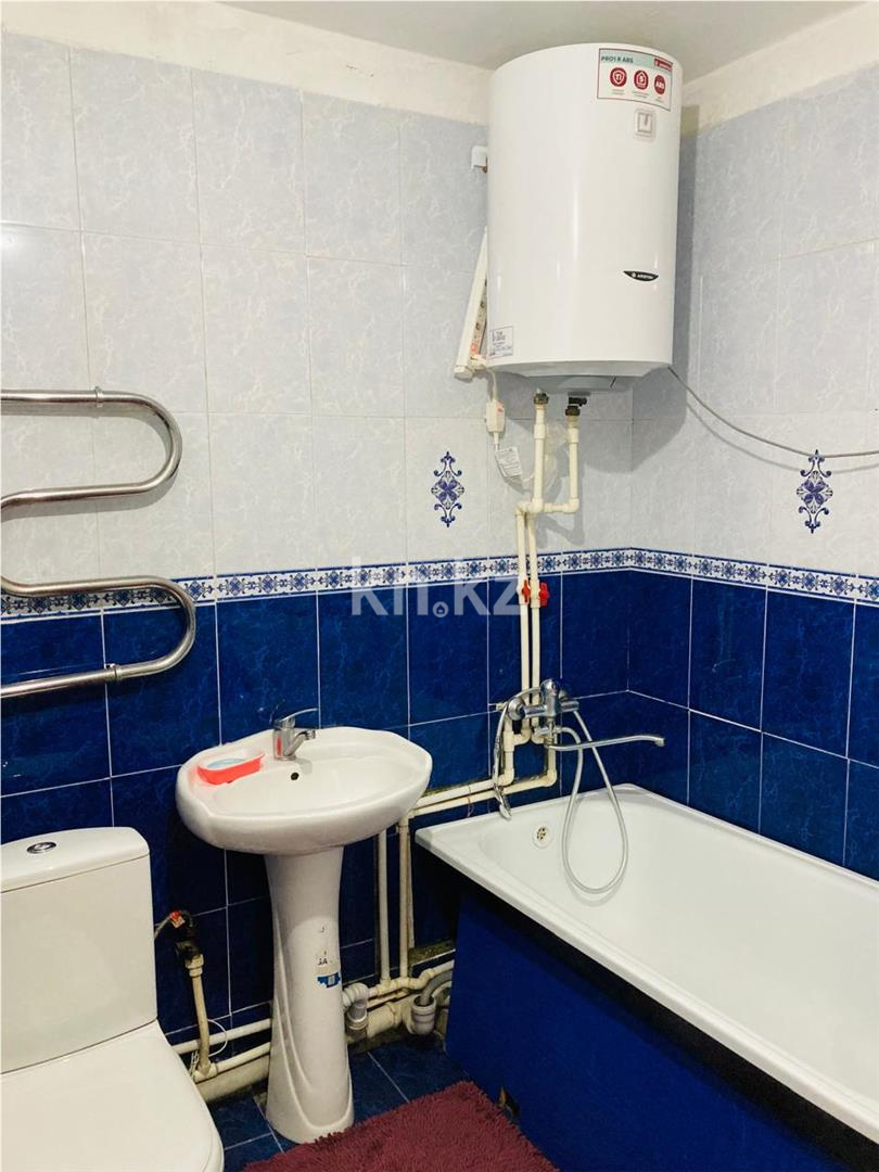 Продажа 2-комнатной квартиры, 44 м², мкр-н 15, дом  2 в Караганде - фото 7