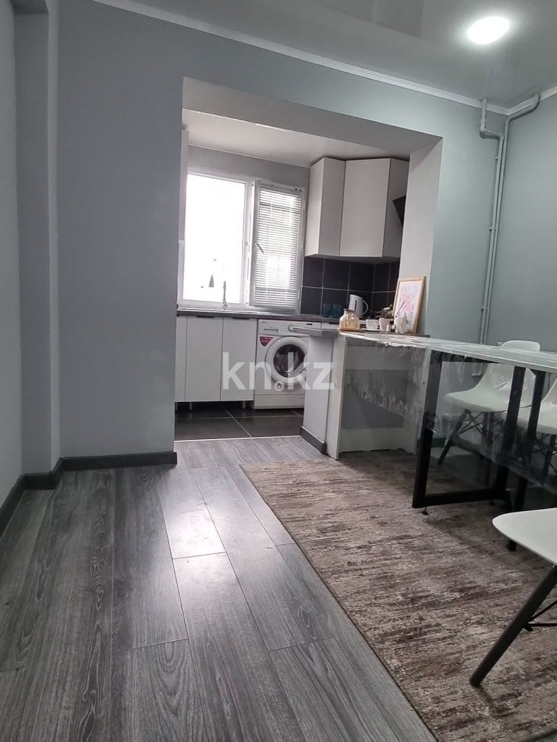 Аренда 1-комнатной квартиры посуточно, 40 м², ул. Каженбаева, дом  3 в Атырау - фото 8