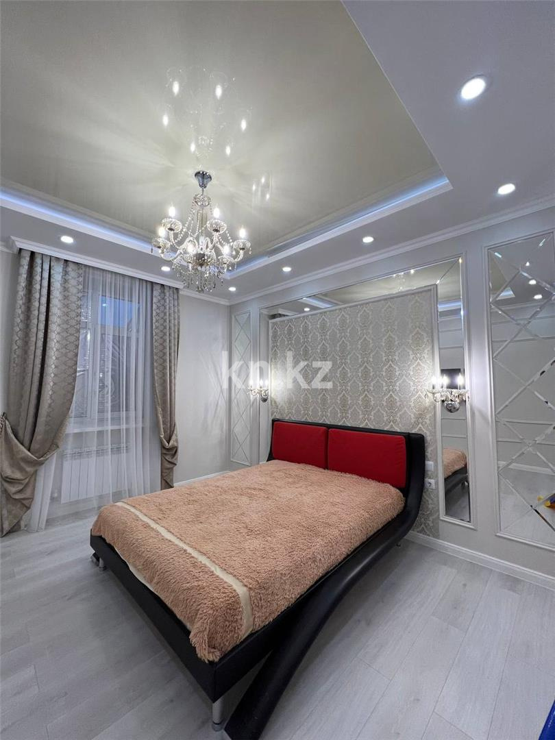 Продажа 4-комнатной квартиры, 124 м², ул. Аманжолова, дом  96/1 в Караганде - фото 9