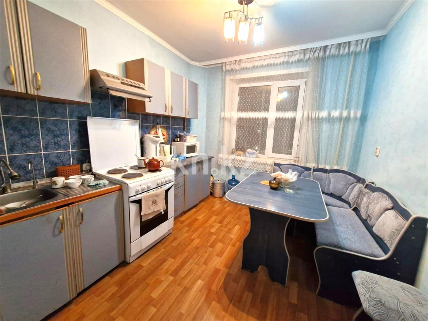 Продажа 4-комнатной квартиры, 80 м², ул. Язева в Караганде - фото 5