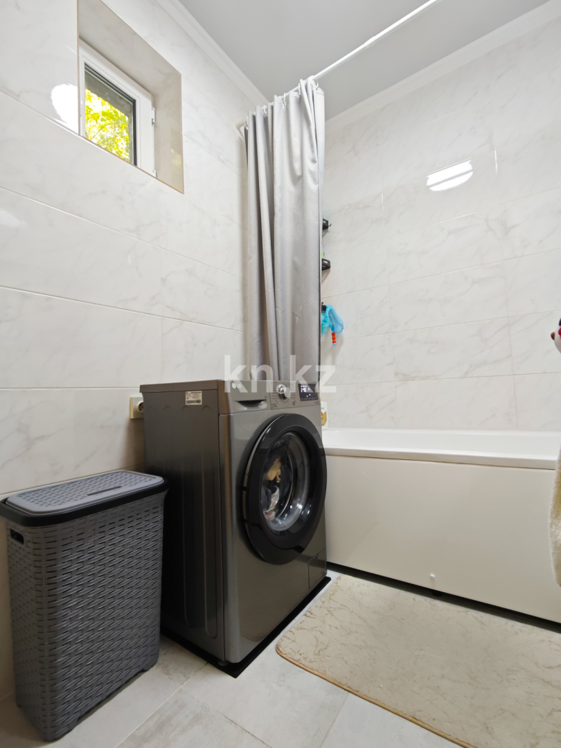 Продажа 4-комнатной квартиры, 77 м², ул. Прокофьева, дом  33 в Алматы - фото 5