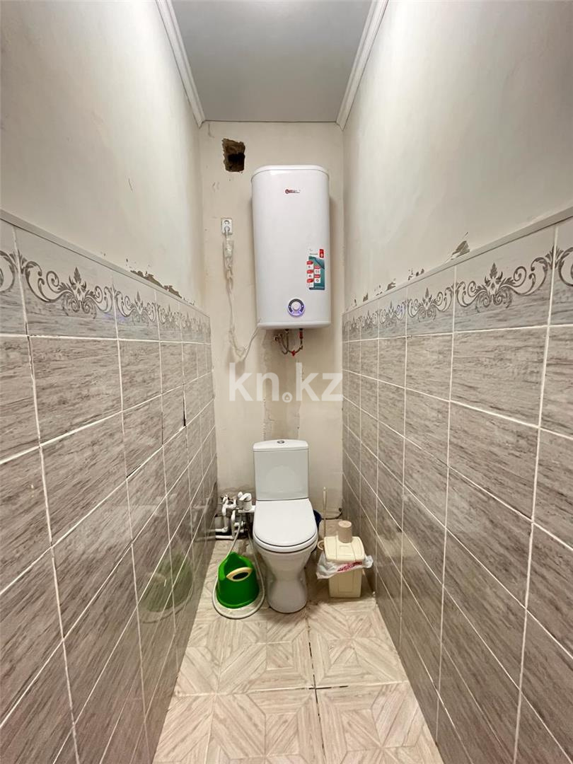 Продажа 2-комнатной квартиры, 63 м², ул. Кулкыбаева, дом  13 в Караганде - фото 9