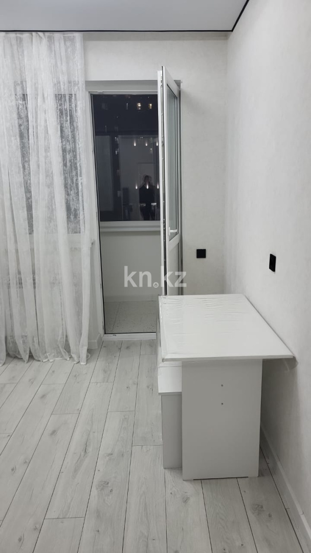 Аренда 1-комнатной квартиры, 40 м², ул. Нажимеденова, дом  62 в Астане - фото 5