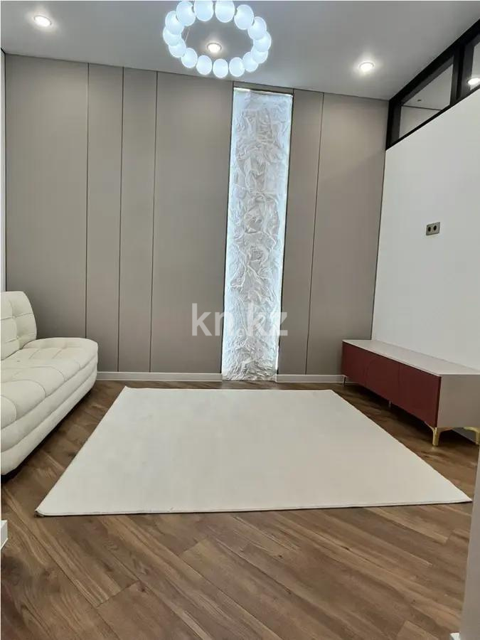 Продажа 2-комнатной квартиры, 40 м², ул. Айтматова, дом  77/7 в Астане