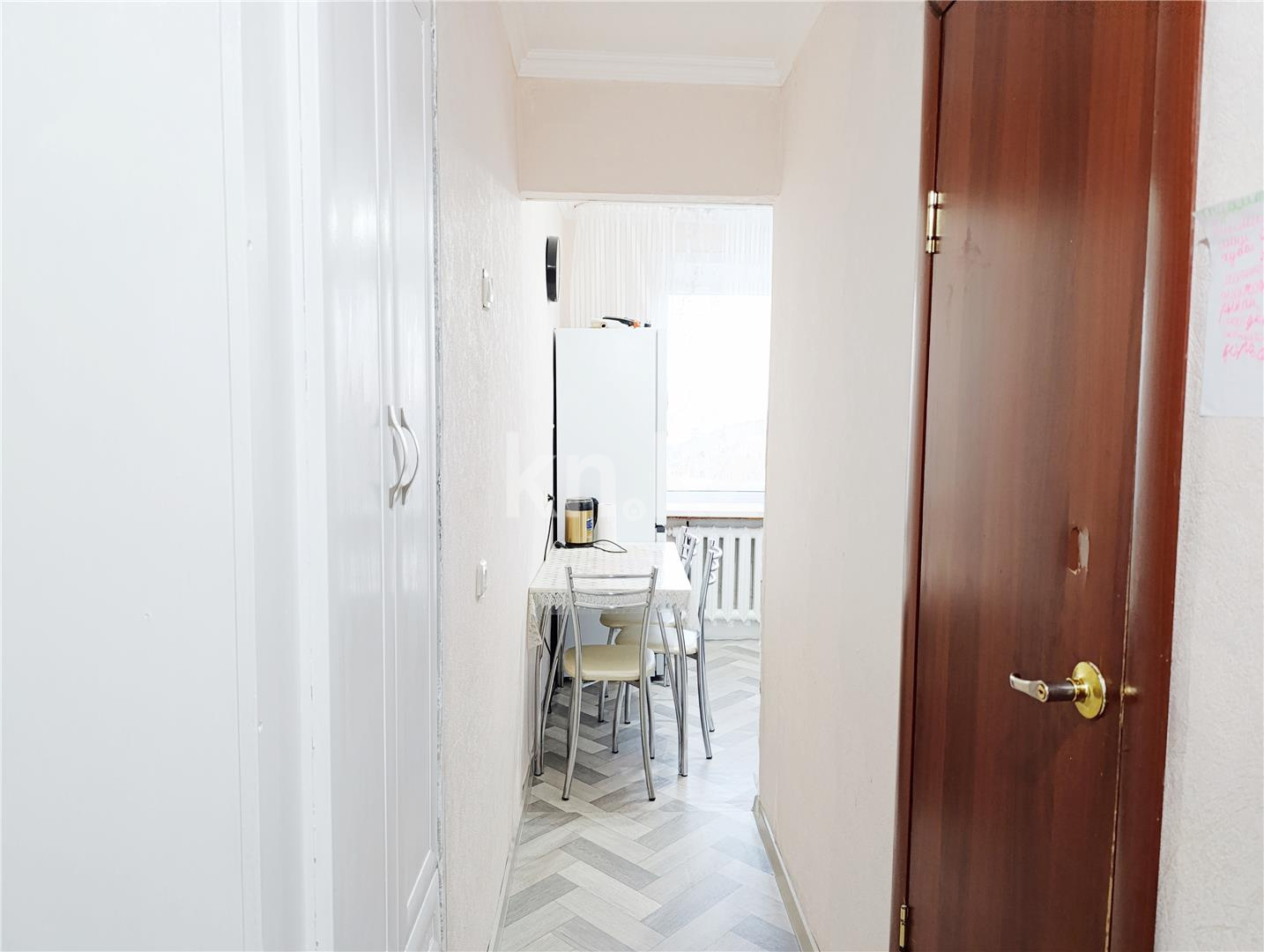 Продажа 3-комнатной квартиры, 59 м², 23-й мкр., дом  8 в Караганде - фото 10