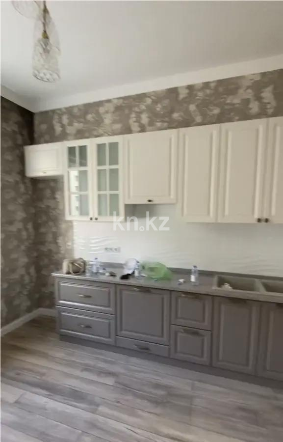 Продажа 1-комнатной квартиры, 38 м², пр. Мангилик Ел, дом  41/3 в Астане