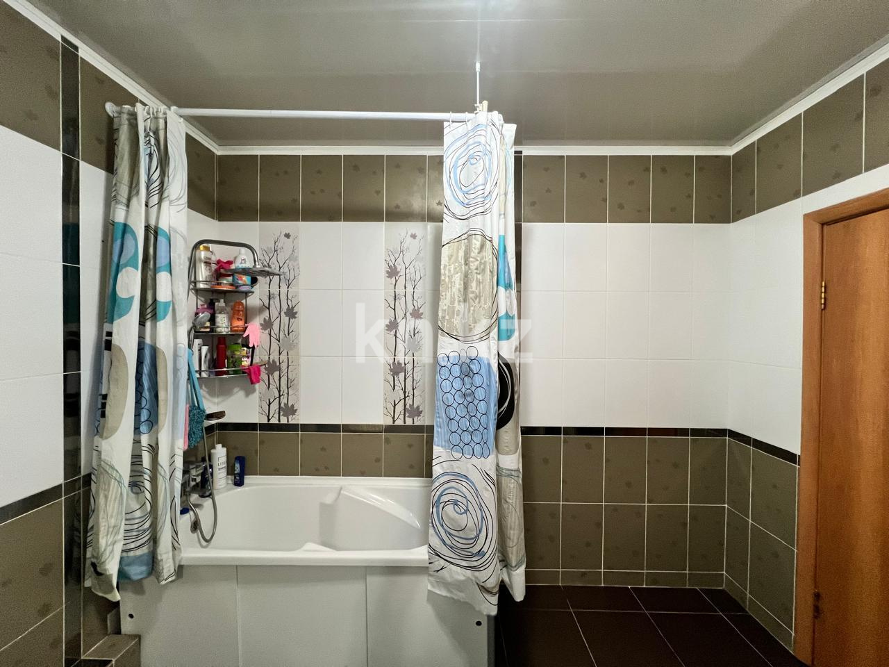 Продажа 3-комнатной квартиры, 104.4 м², ул. Иманбаевой в Астане - фото 10