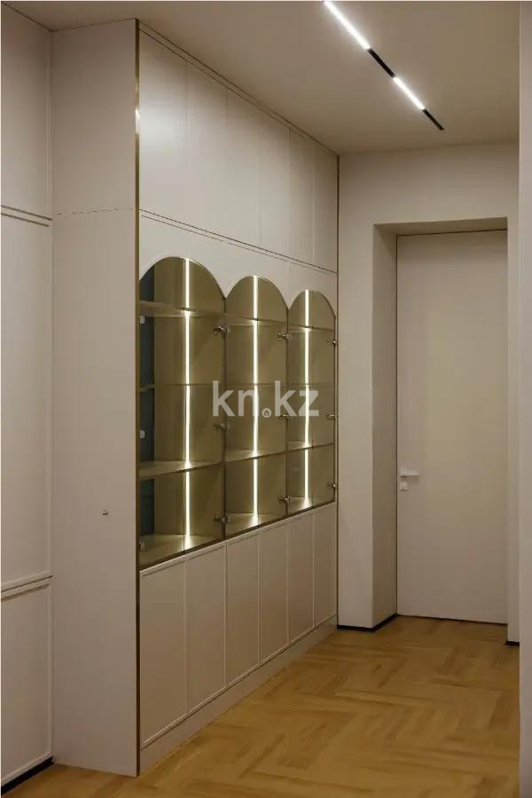 Продажа 4-комнатной квартиры, 186 м² в Астане - фото 3