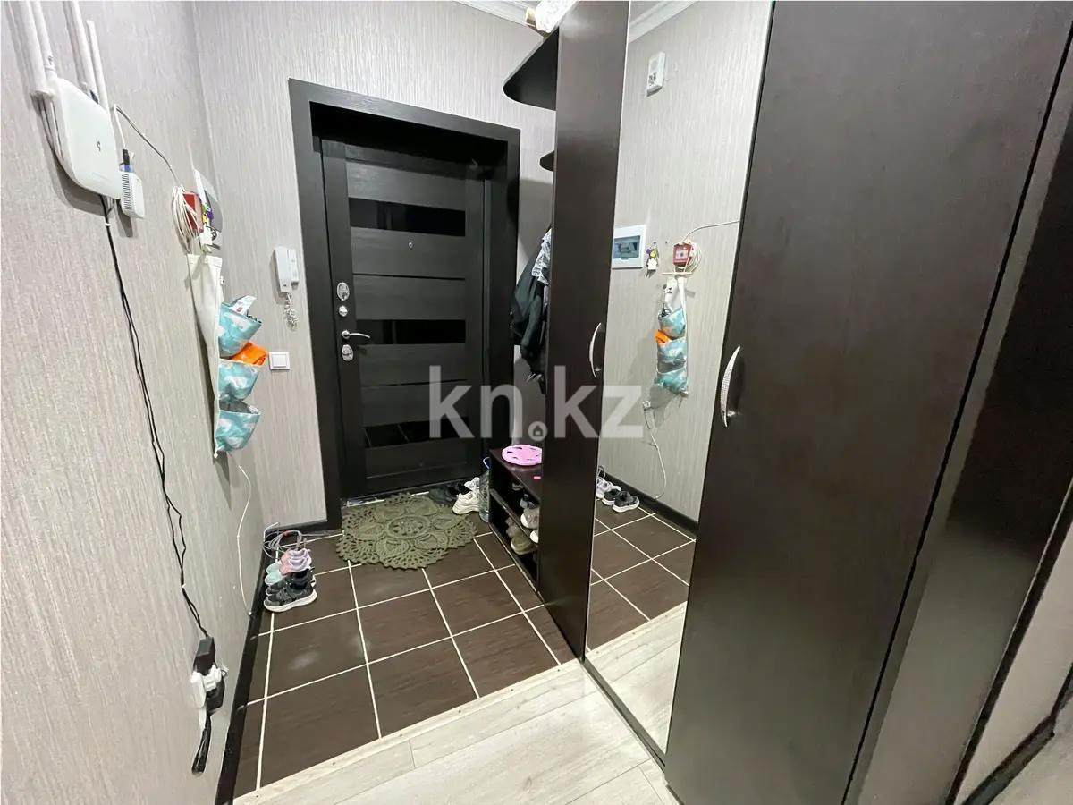 Продажа 2-комнатной квартиры, 62 м², ул. Момышулы, дом  24 в Караганде - фото 6