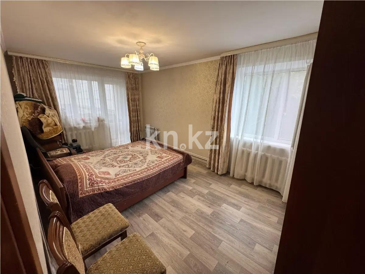 Продажа 3-комнатной квартиры, 62 м², ул. Муканова, дом  10 в Караганде - фото 3