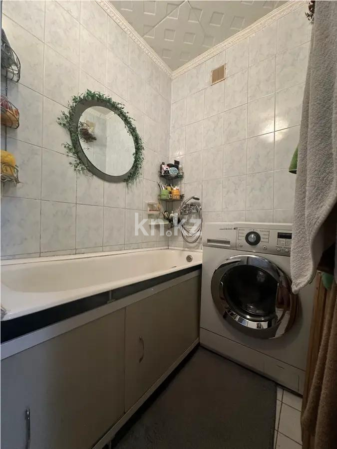 Продажа 3-комнатной квартиры, 62 м², ул. Елебекова, дом  27 в Алматы - фото 3