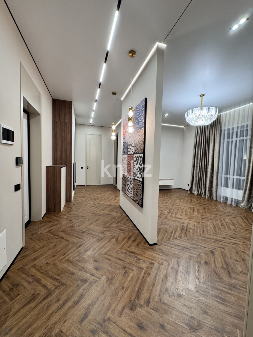 Продажа 2-комнатной квартиры, 70.2 м², ул. Жошы хана, дом  16/1 в Астане - фото 11