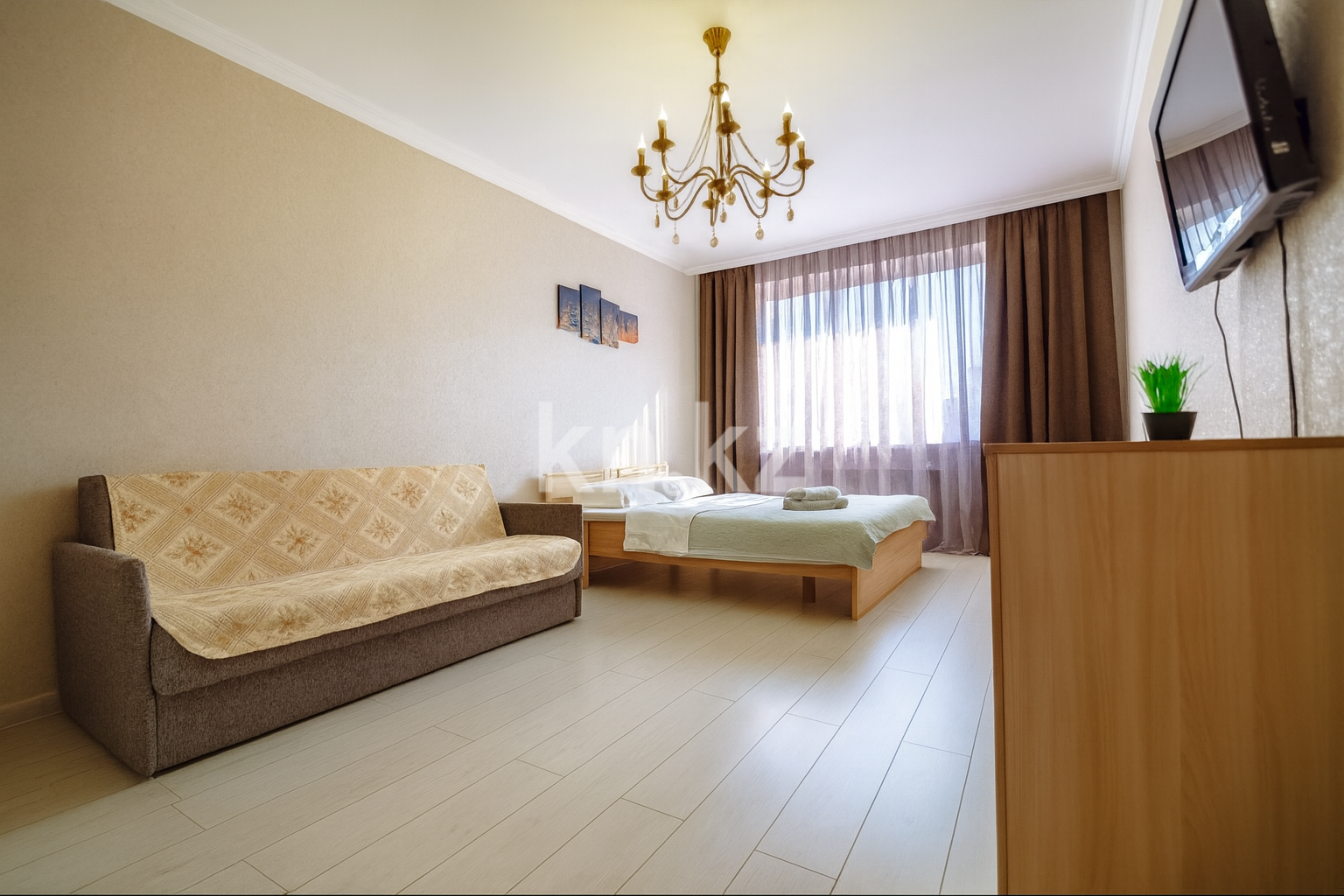 Аренда 1-комнатной квартиры посуточно, 45 м², ул. Сауран, дом  10б - ул. Алматы в Астане - фото 2