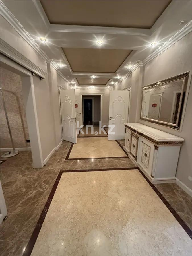 Продажа 4-комнатной квартиры, 178 м², ул. Ходжанова, дом  81 в Алматы - фото 6