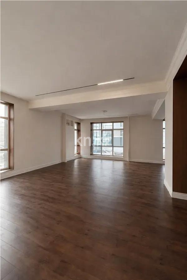 Продажа 4-комнатной квартиры, 140 м² в Алматы