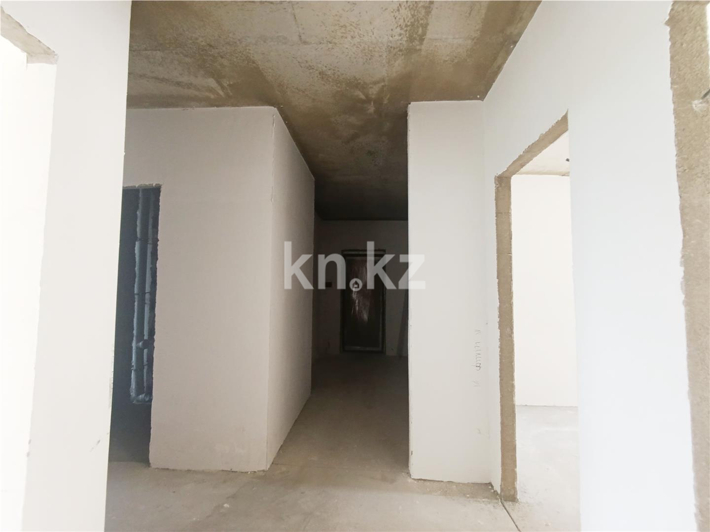 Продажа 3-комнатной квартиры, 87 м², пр. Республики, дом  23/2 в Караганде - фото 7