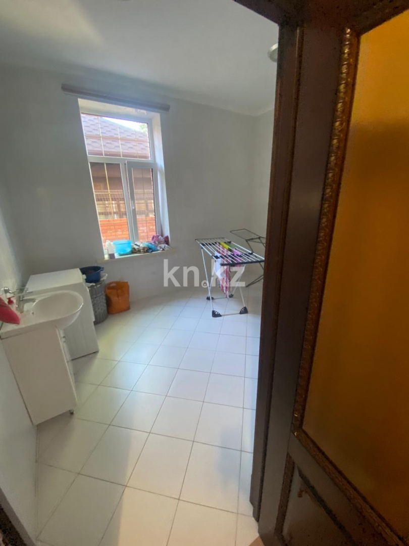 Аренда 10-комнатного дома, 600 м² в Астане - фото 19