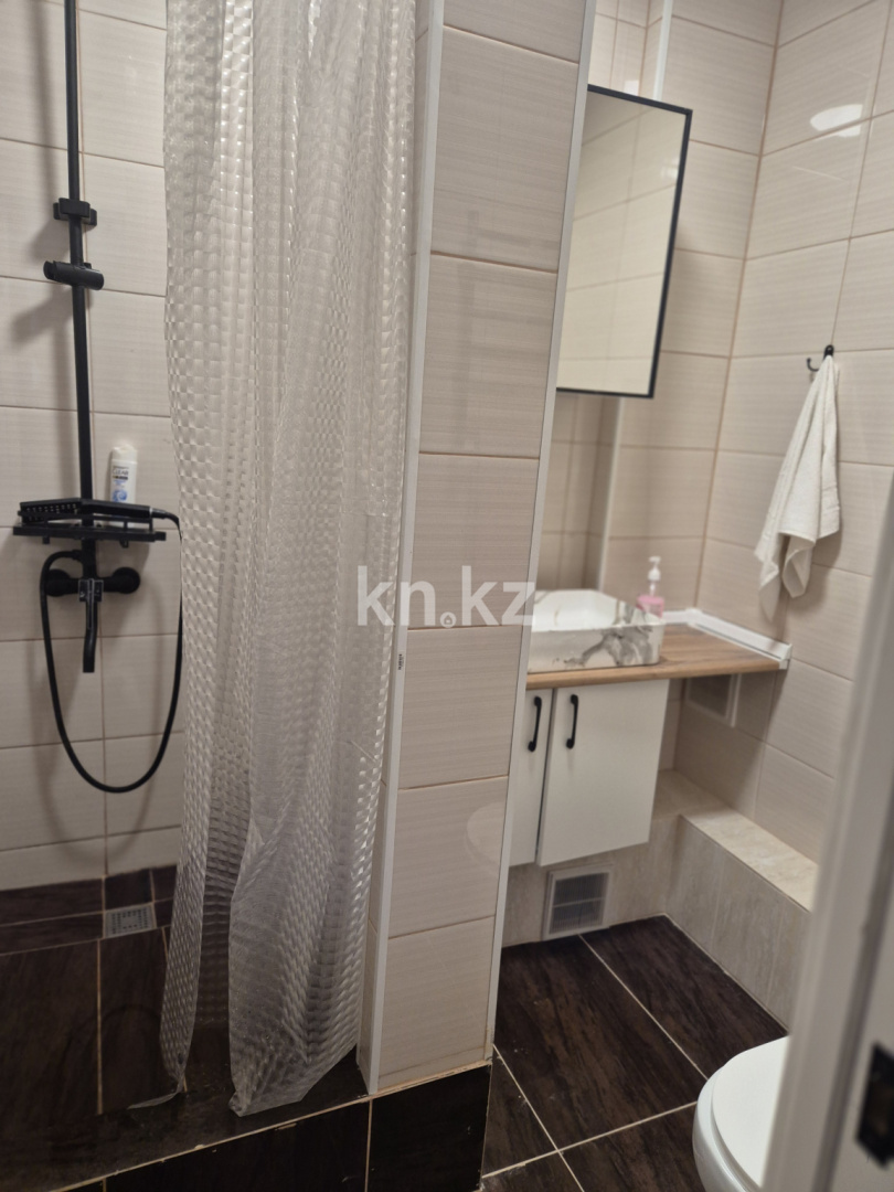 Аренда 3-комнатной квартиры посуточно, 70 м² в Алматы - фото 7