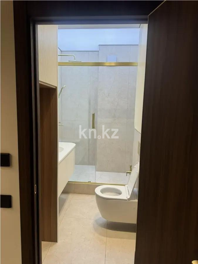 Продажа 2-комнатной квартиры, 68 м² в Алматы - фото 4