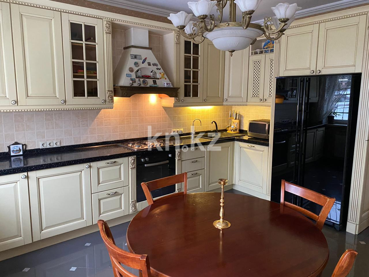 Продажа 6-комнатного дома, 240 м², ул. Есенберлина в Алматы