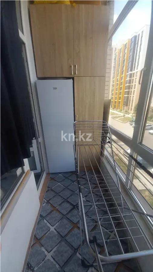 Продажа 1-комнатной квартиры, 37 м², ул. Е-489, дом  6 в Астане - фото 6