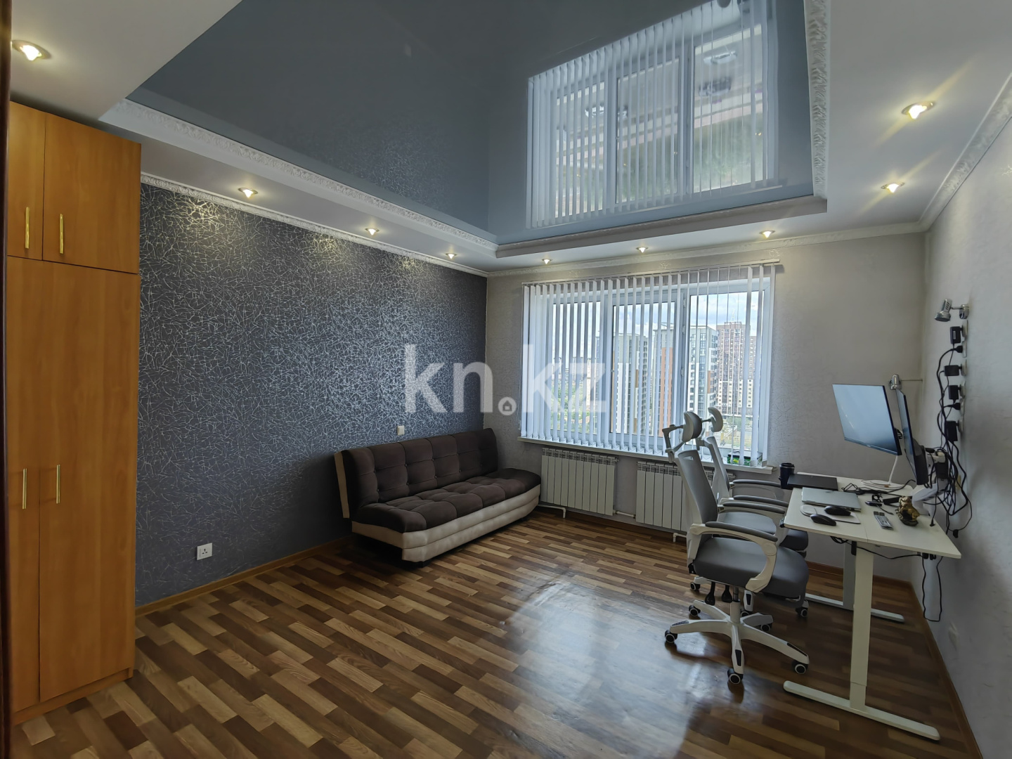 Продажа 4-комнатной квартиры, 122 м², пр. Республики, дом  40 в Караганде - фото 9