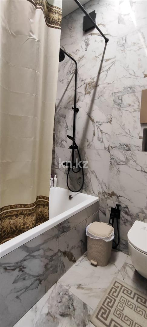 Продажа 4-комнатной квартиры, 117 м², ул. Дюсембекова в Караганде - фото 5