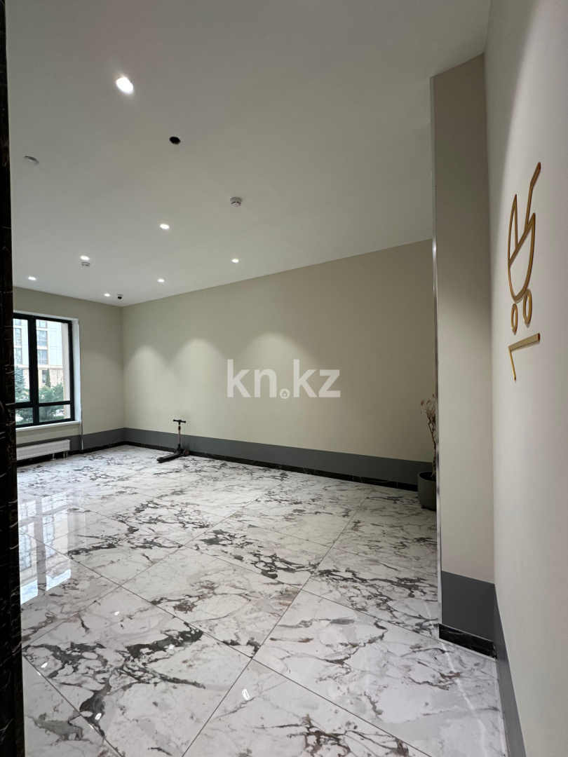 Продажа 3-комнатной квартиры, 117 м², пр. Байдибек би, дом  113/10 в Шымкенте - фото 4