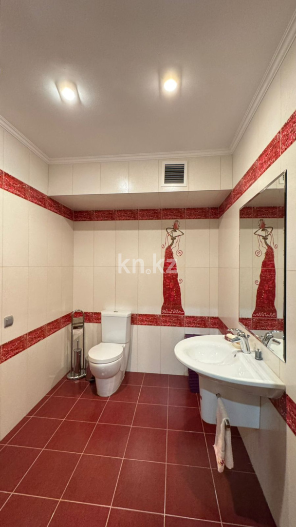 Продажа 4-комнатного дома, 360 м² в Алматы - фото 36