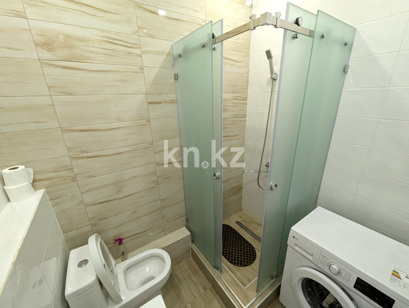 Аренда 1-комнатной квартиры посуточно, 45 м², ул. Торекулова, дом  95 - Сейфуллина в Алматы - фото 9