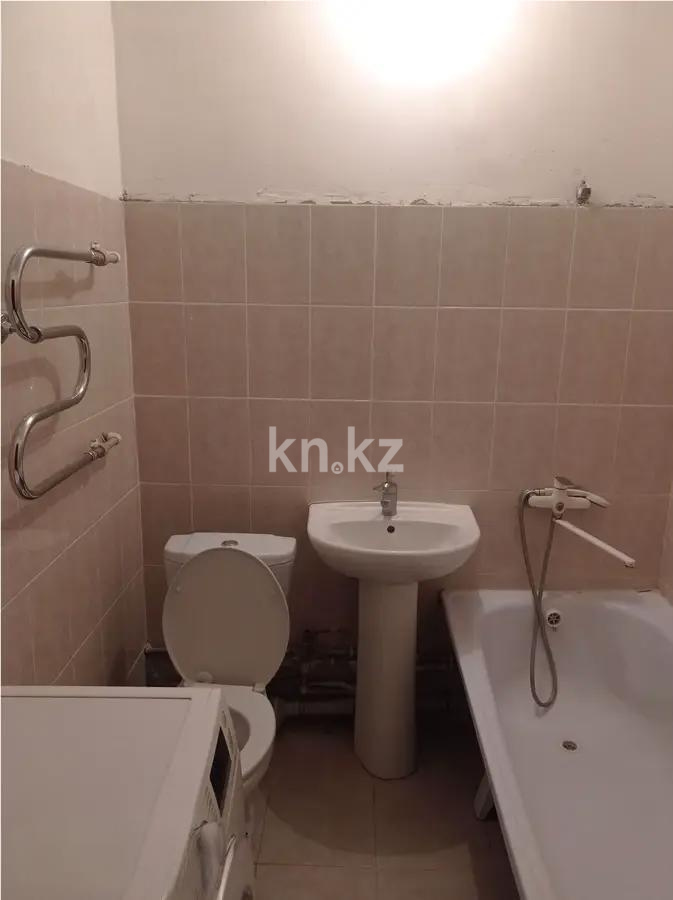 Продажа 1-комнатной квартиры, 35 м², пр. Кошкарбаева, дом  39 в Астане - фото 4