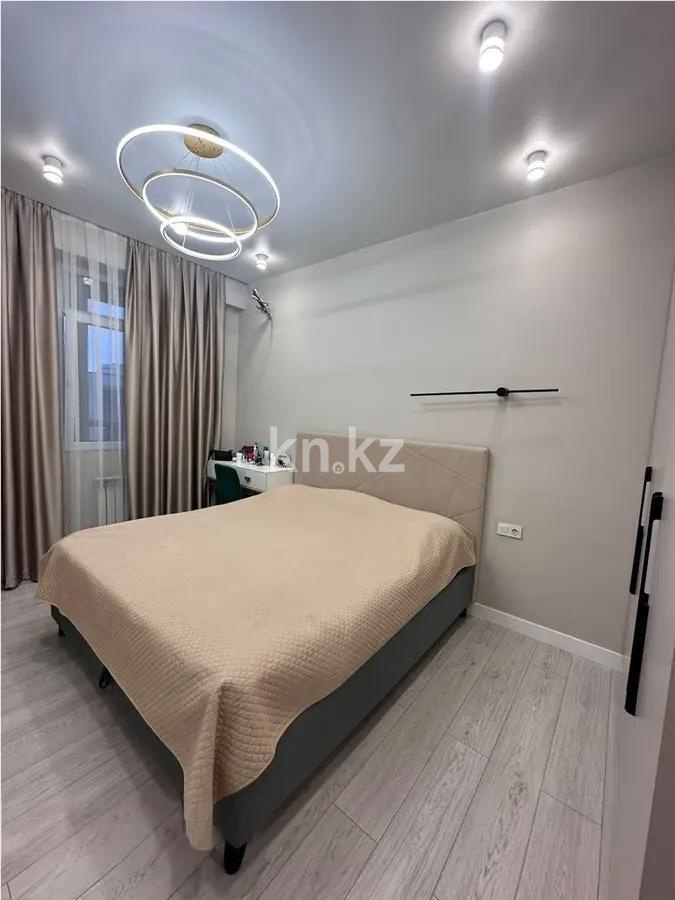 Продажа 4-комнатной квартиры, 105 м², пр. Абая, дом  164/8 в Алматы - фото 2