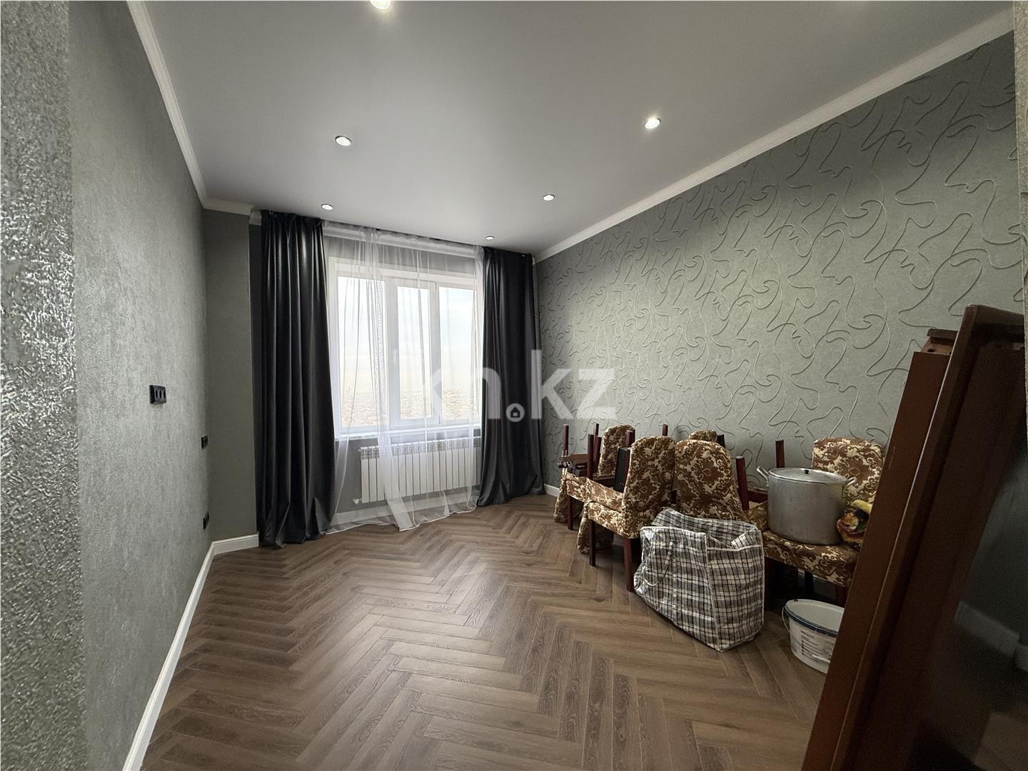 Продажа 4-комнатной квартиры, 197 м², ул. Дюсембекова, дом  83/1 в Караганде - фото 14