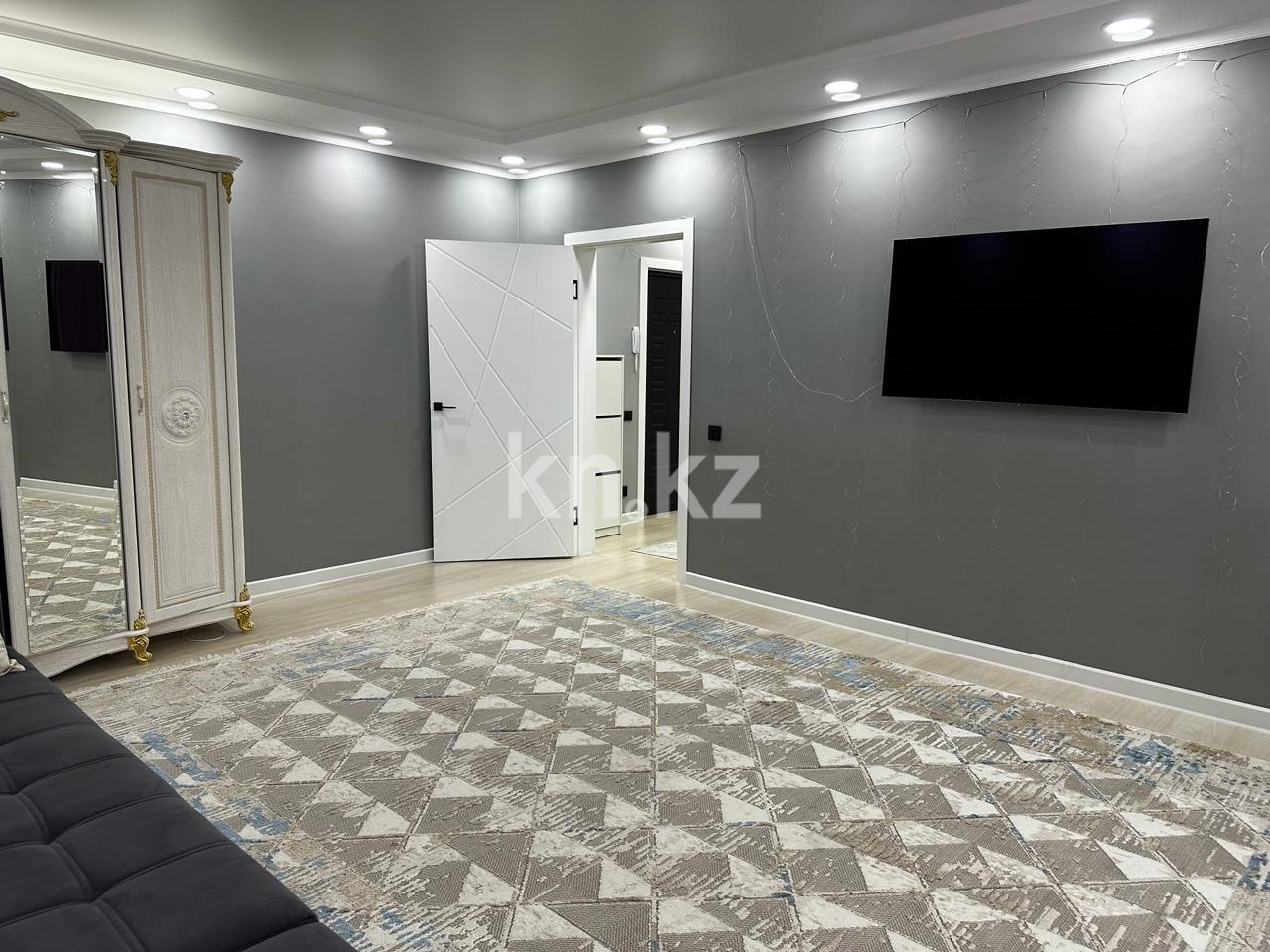 Продажа 2-комнатной квартиры, 65 м², ул. Сатыбалдина в Караганде - фото 3