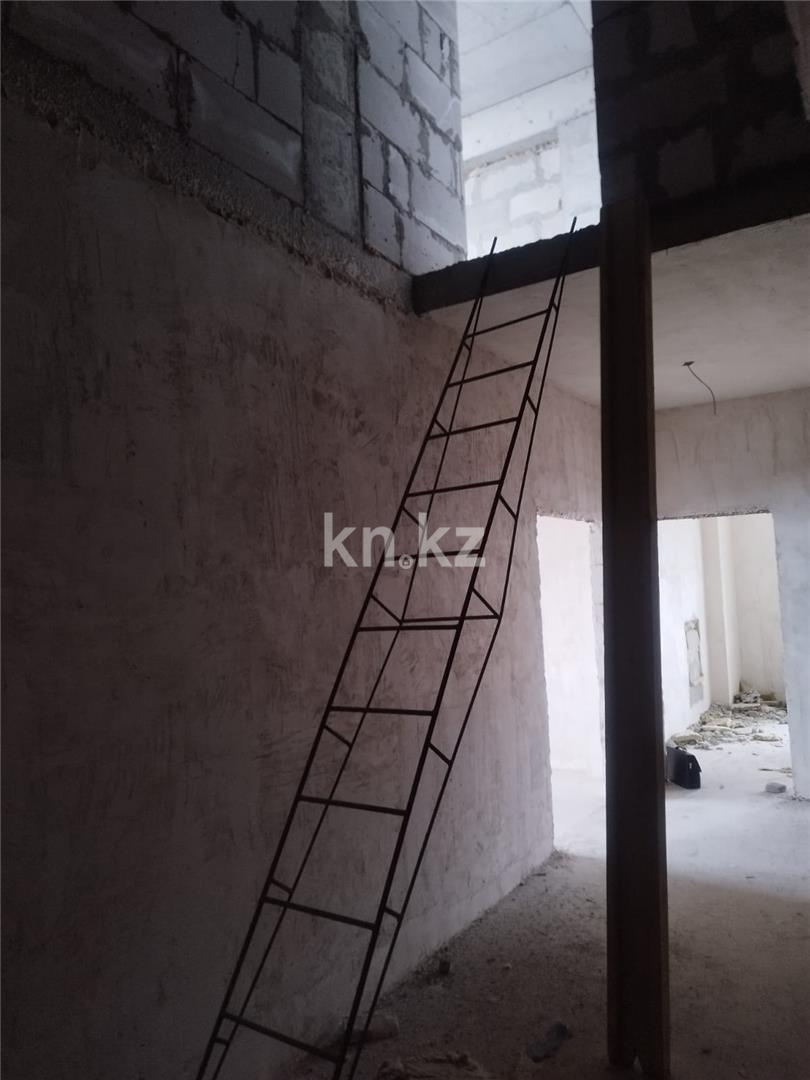 Продажа 3-комнатной квартиры, 107 м², ул. Дюсембекова, дом  83/1 в Караганде - фото 11