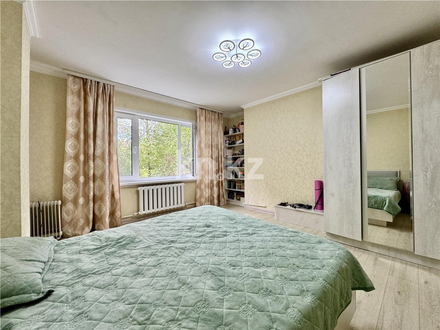 Продажа 1-комнатной квартиры, 48 м², пр. Шахтеров, дом  31б в Караганде - фото 3