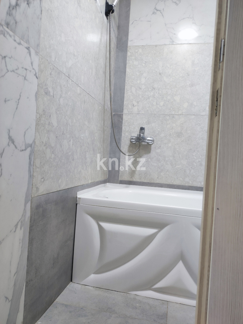 Продажа 4-комнатной квартиры, 63 м² в Актобе - фото 9