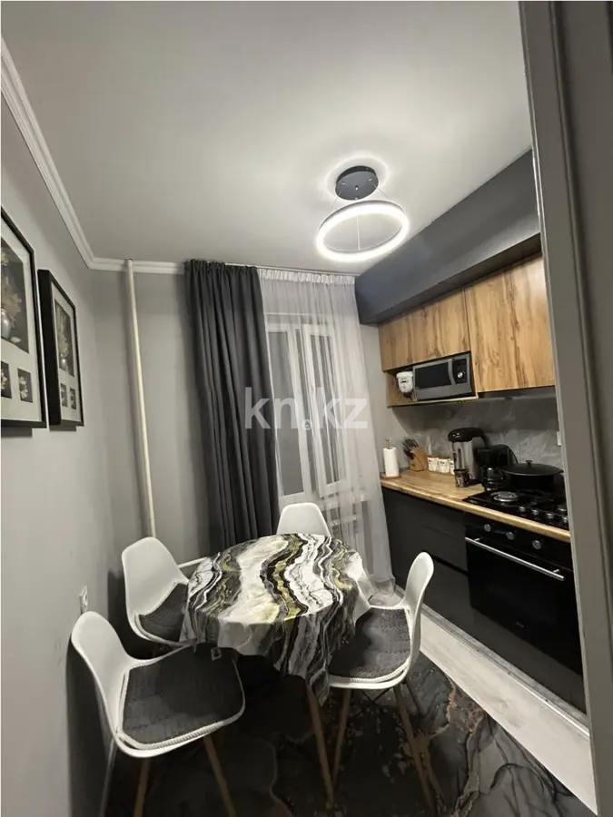 Продажа 3-комнатной квартиры, 64 м², ул. Катаева, дом  96 в Алматы - фото 4