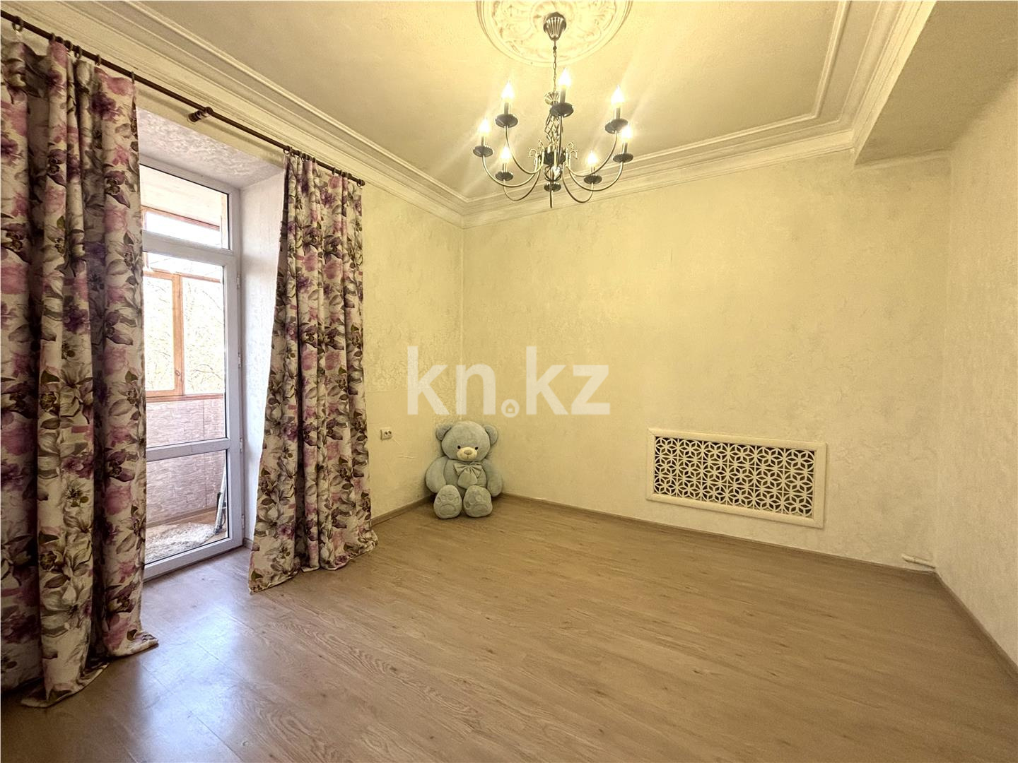 Продажа 2-комнатной квартиры, 49 м², пр. Бухар-жырау в Караганде - фото 2