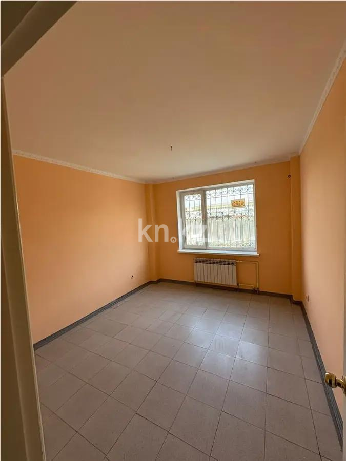 Продажа 3-комнатной квартиры, 76 м², пр. Райымбека, дом  241б в Алматы - фото 3