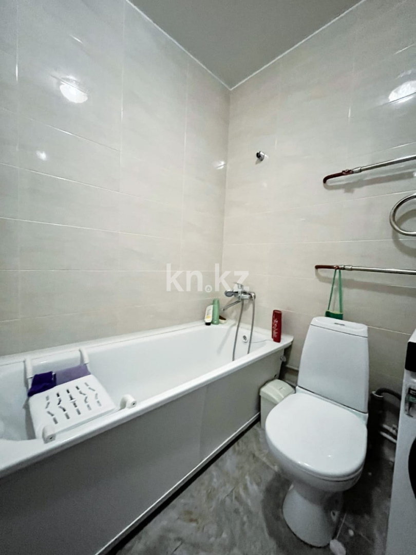 Продажа 3-комнатной квартиры, 64 м², ул. Дружбы Народов, дом  2/4 в Усть-Каменогорске - фото 16