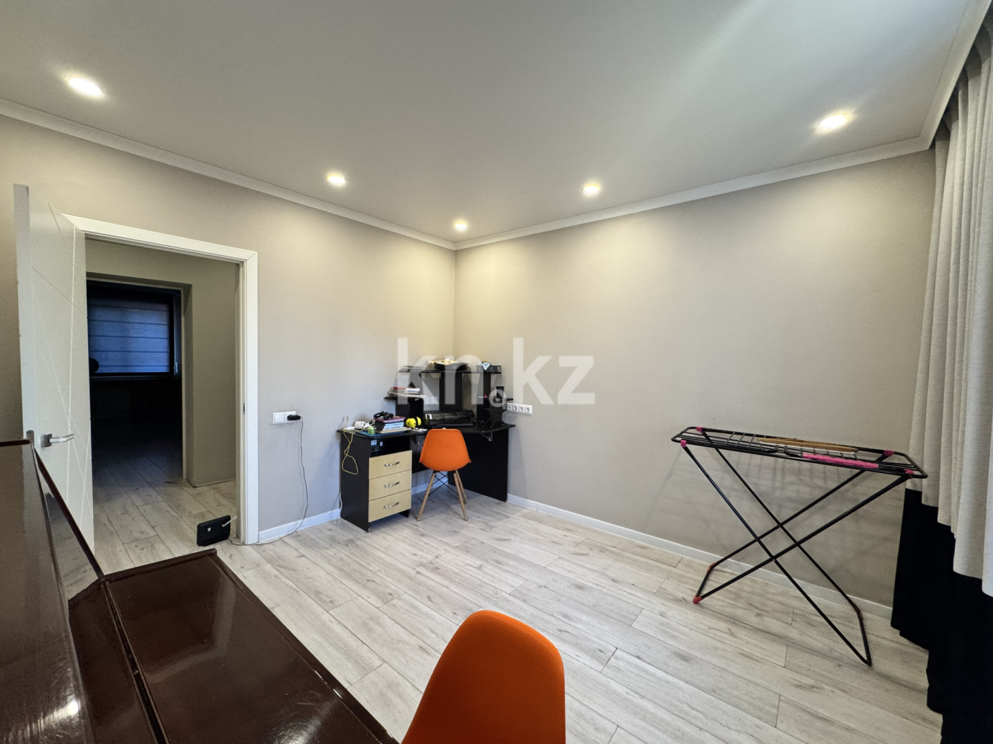 Продажа 5-комнатного дома, 287 м², ул. Балхашская в Караганде - фото 8