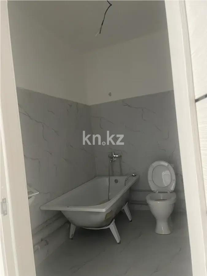 Продажа 3-комнатной квартиры, 70 м² в Алматы - фото 2