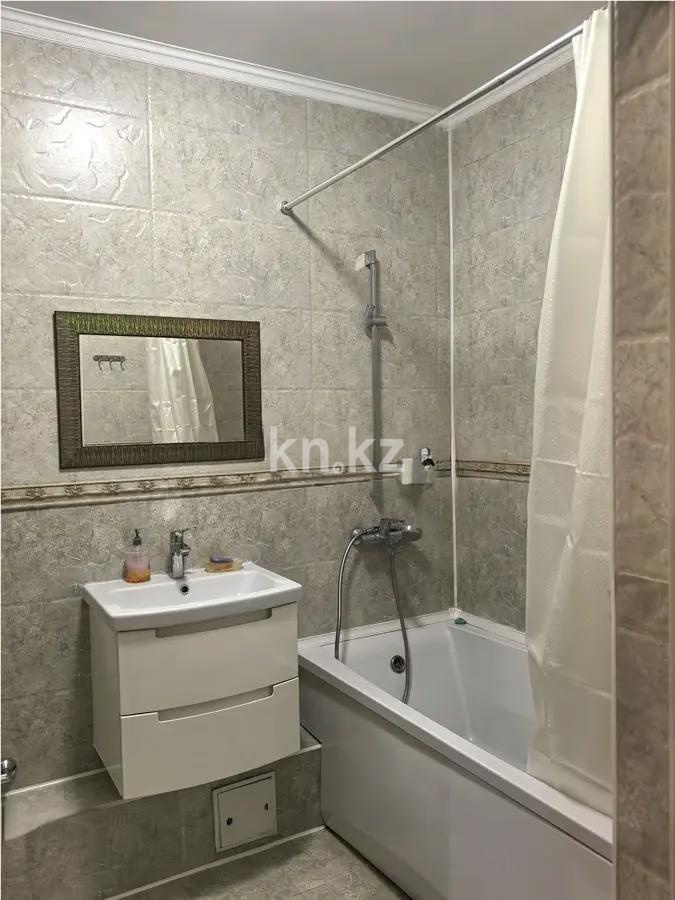 Продажа 2-комнатной квартиры, 60 м², ул. Садвакасова, дом  35 в Алматы - фото 3